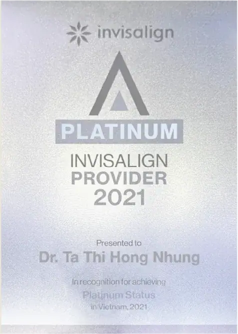 Chứng nhận Invisalign Platinum Provider năm 2021
